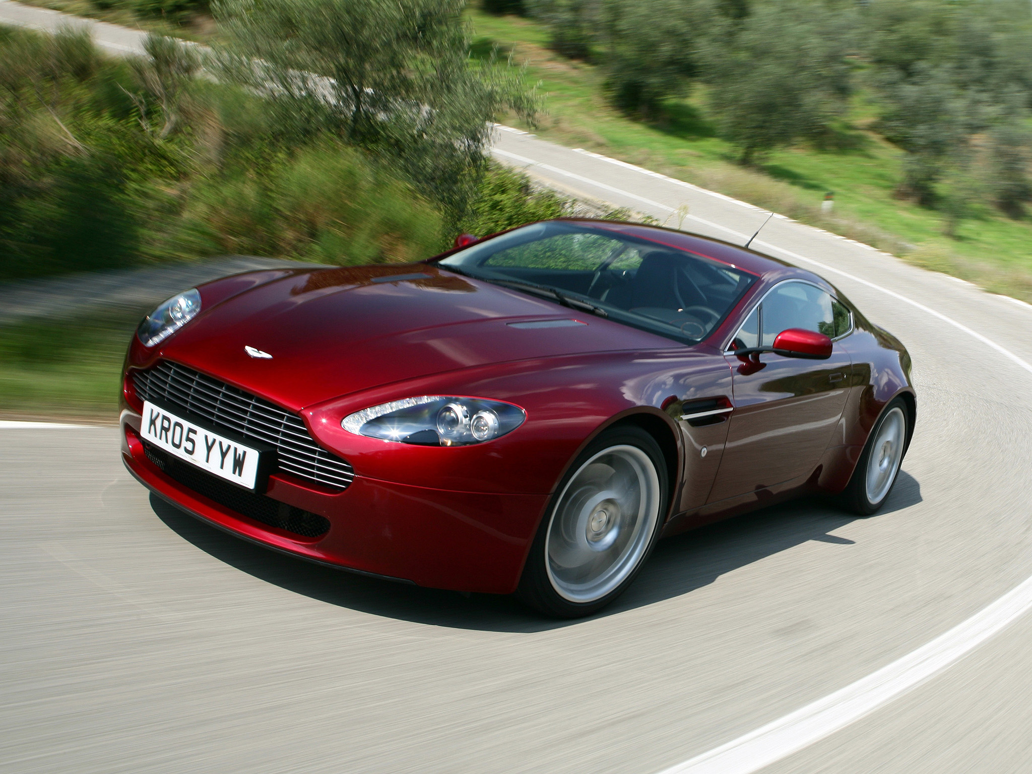 Aston Martin V8 Vantage (2005)